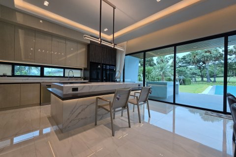 Вилла в Ча-аме, Таиланд с 4 спальнями  № 135929 - фото 12