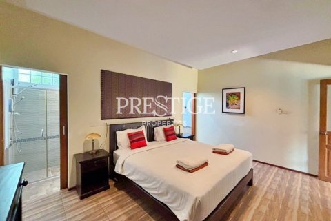 Propriété commerciale à Pattaya, Thaïlande 650 m2 № 198215 - photo 19