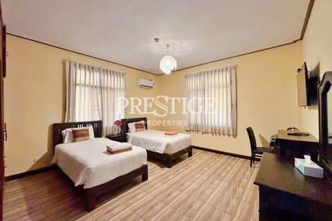 Propriété commerciale à Pattaya, Thaïlande 650 m2 № 198215 - photo 13