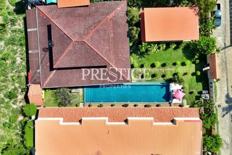 Propriété commerciale à Pattaya, Thaïlande 650 m2 № 198215 - photo 30