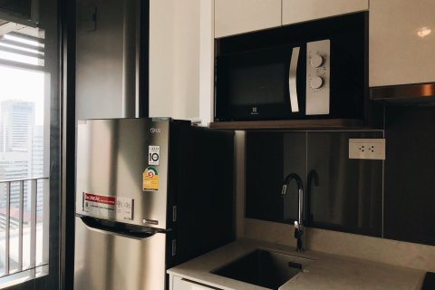 Studio in the Condo in Huai Khwang, Bangkok, Thailand  № 151547 - photo 8