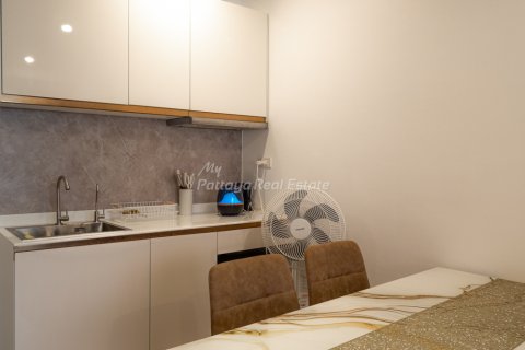 Condo à Bang Lamung, Thaïlande, 1 chambre № 205150 - photo 2