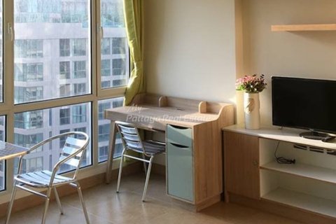 Studio in the Condo in Bang Lamung, Thailand  № 205148