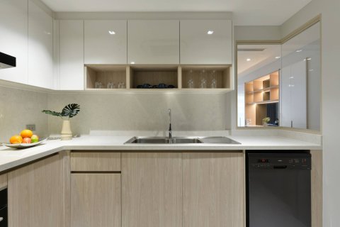 Apartment in Bangkok, Thailand 3 bedrooms № 181189 - photo 4