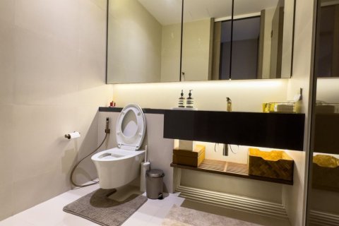 Condo in Bangkok, Thailand, 4 bedrooms  № 181186 - photo 16
