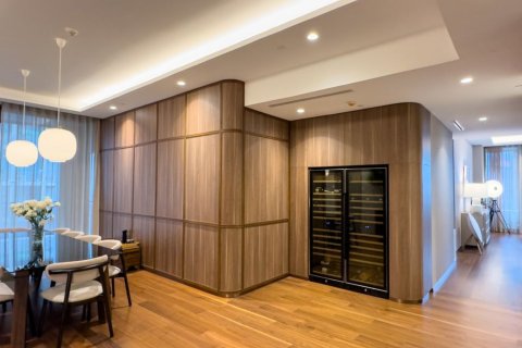 Condo in Bangkok, Thailand, 4 bedrooms  № 181186 - photo 10