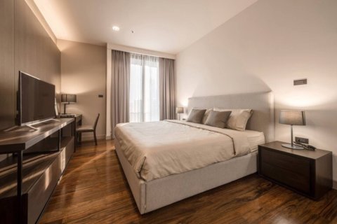 Apartment in Bangkok, Thailand 3 bedrooms № 181191 - photo 9