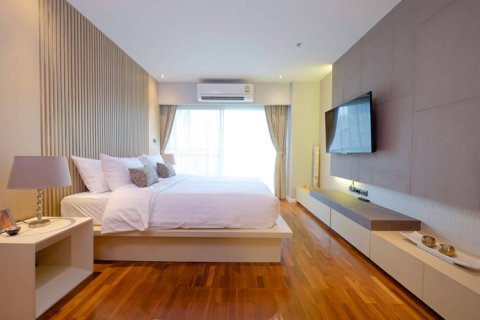 Apartment in Bangkok, Thailand 2 bedrooms № 181190 - photo 10