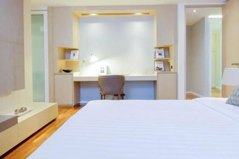 Apartment in Bangkok, Thailand 2 bedrooms № 181190 - photo 12
