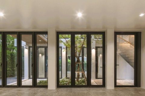Office in Bangkok, Thailand 750 sq.m. № 181185 - photo 2