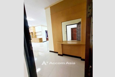 Eigentumswohnung in Watthana, Bangkok, Thailand, 2 Schlafzimmer № 216743 - Foto 3