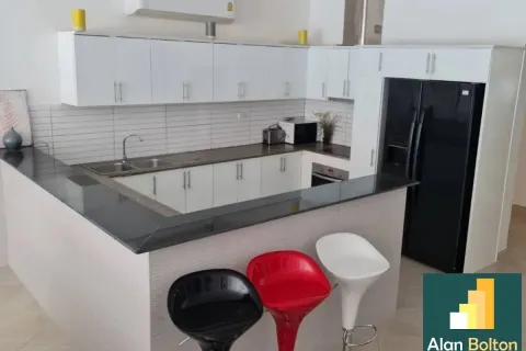 Casa de 7 dormitorios en Pattaya, Tailandia № 211081 - foto 5