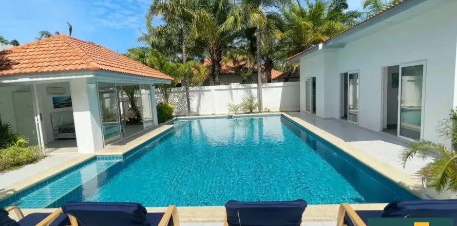 Casa de 7 dormitorios en Pattaya, Tailandia № 211081