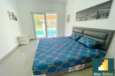 Casa de 7 dormitorios en Pattaya, Tailandia № 211081 - foto 8