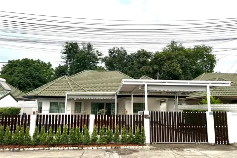 Casa de 5 dormitorios en Pattaya, Tailandia № 211080 - foto 28