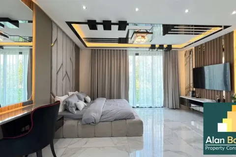 Casa de 5 dormitorios en Pattaya, Tailandia № 211080 - foto 19