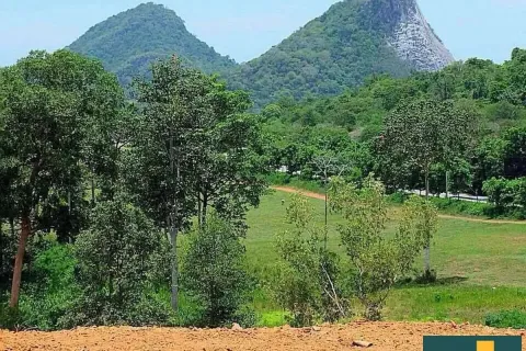 Terreno en Pattaya, Tailandia № 211082 - foto 3
