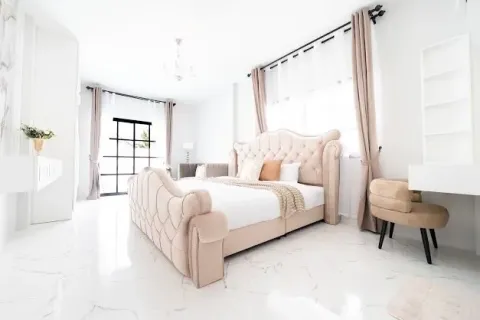 Casa de 4 dormitorios en Pattaya, Tailandia № 211083 - foto 17