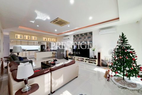 บ้านในพัทยา, ประเทศไทย 4 ห้องนอน № 197776 - รูปถ่าย 4