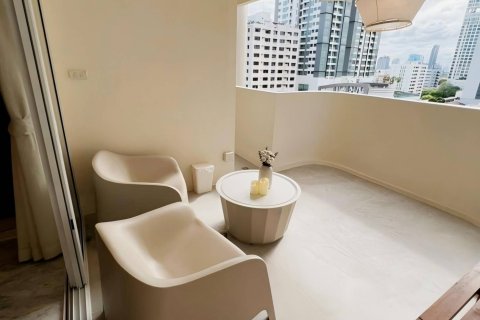 Condo in Bangkok, Thailand, 4 bedrooms № 233608 - photo 5