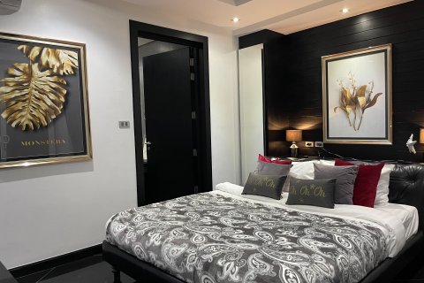 Villa à Pattaya, Thaïlande 8 chambres № 137353 - photo 7