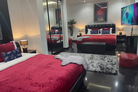 Villa à Pattaya, Thaïlande 8 chambres № 137353 - photo 5