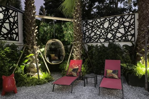 Villa à Pattaya, Thaïlande 8 chambres № 137353 - photo 12