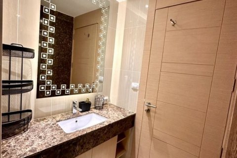 Студия в кондо в Паттайе, Таиланд № 137350 - фото 11