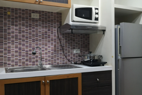 Студия в кондо в Клонг Тоэй, Бангкок, Таиланд № 157011 - фото 3