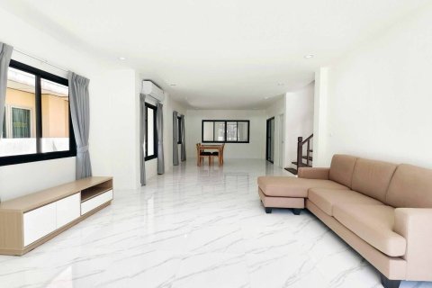 House in Phuket, Thailand 3 bedrooms № 157007 - photo 5