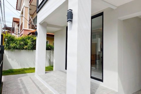 House in Phuket, Thailand 3 bedrooms № 157007 - photo 2