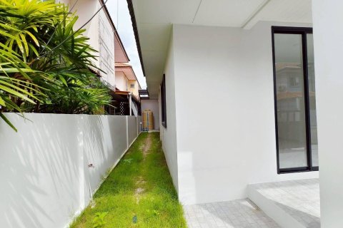 House in Phuket, Thailand 3 bedrooms № 157007 - photo 3