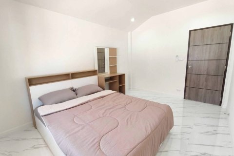 House in Phuket, Thailand 3 bedrooms № 157007 - photo 14