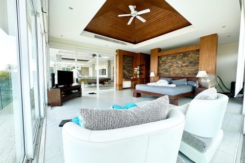 Villa in Pa Klok, Thailand 5 bedrooms № 157008 - photo 10