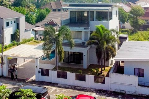 Villa in Chiang Mai, Thailand 5 bedrooms № 160012 - photo 2