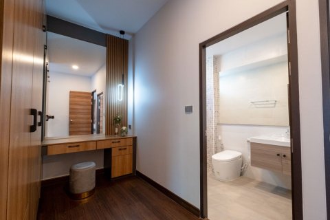 Villa in Chiang Mai, Thailand 4 bedrooms № 160009 - photo 16