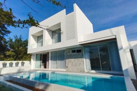 Villa in Chiang Mai, Thailand 3 bedrooms № 160011 - photo 2