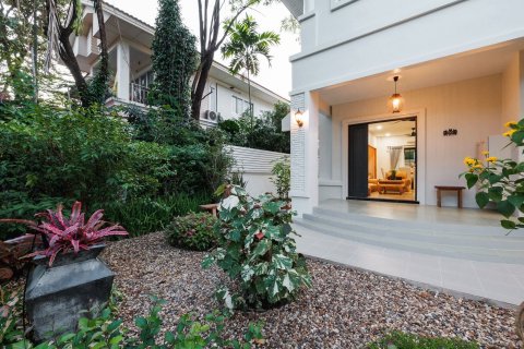 House in Chiang Mai, Thailand 5 bedrooms № 160013 - photo 6