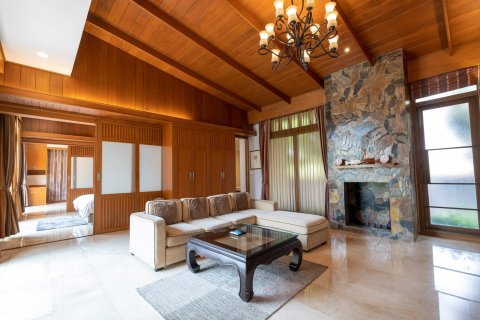 Villa in Chiang Mai, Thailand 3 bedrooms № 160010 - photo 11