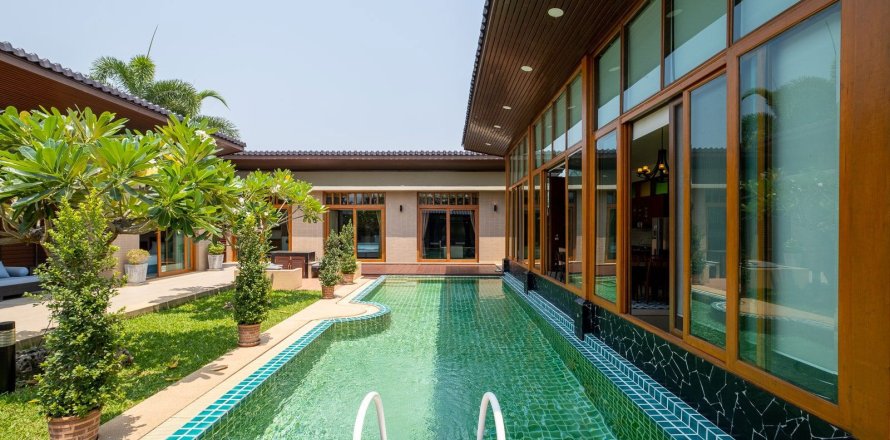 Villa in Chiang Mai, Thailand 3 bedrooms № 160010