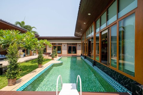 Villa in Chiang Mai, Thailand 3 bedrooms № 160010