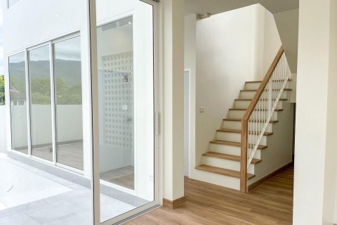 Villa in Chiang Mai, Thailand 4 bedrooms № 160014 - photo 9