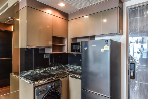 Condo in Bangkok, Thailand, 2 bedrooms  № 184240 - photo 4