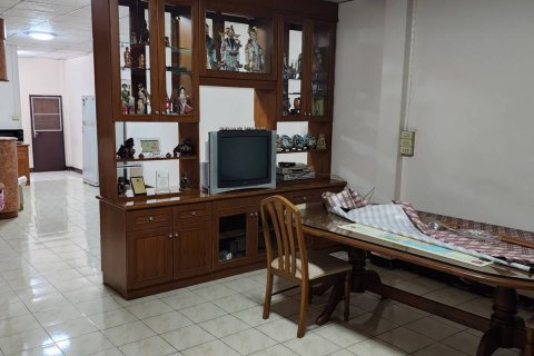 Таунхаус в Тхоене, Таиланд с 2 спальнями  № 167810 - фото 5