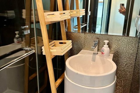 Studio in the Condo in Khlong Toei, Bangkok, Thailand  № 167808 - photo 6