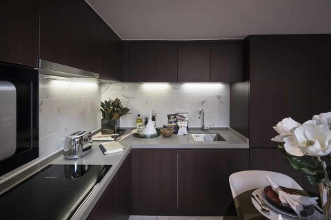 Condo in Bangkok, Thailand, 2 bedrooms  № 166781 - photo 8