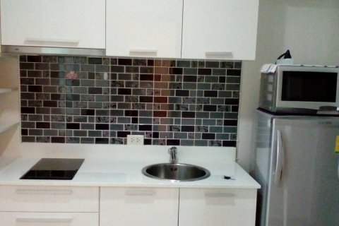 Studio dans le Condo à Watthana, Bangkok, Thaïlande № 170986 - photo 4