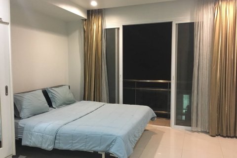 Studio dans le Condo à Watthana, Bangkok, Thaïlande  № 170986