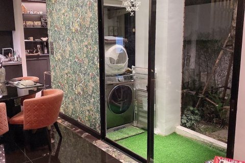 Condo in Pathum Wan, Bangkok, Thailand, 3 bedrooms  № 170983 - photo 11