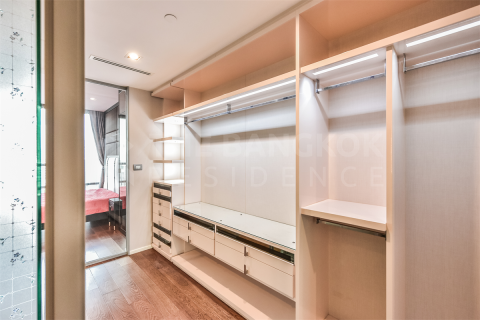 Condo in Bangkok, Thailand, 2 bedrooms № 184565 - photo 7